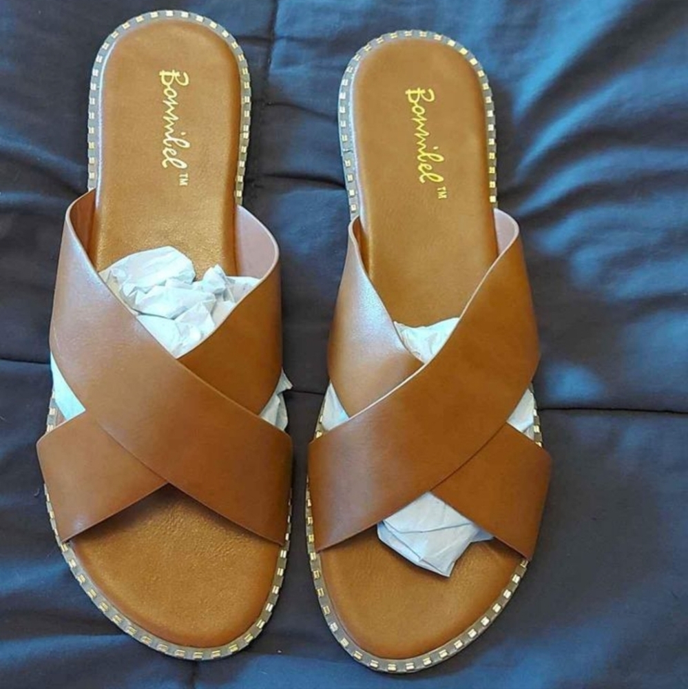 Women's sandles size 9